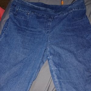 Ruby rd jeans stretch jeans washed never wore size 16